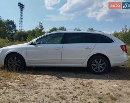 Білий Шкода Суперб, об'ємом двигуна 2 л та пробігом 259 тис. км за 10200 $, фото 2 на Automoto.ua