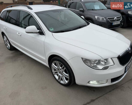 Белый Шкода Суперб, объемом двигателя 2 л и пробегом 304 тыс. км за 7999 $, фото 7 на Automoto.ua