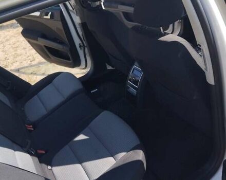 Білий Шкода Суперб, об'ємом двигуна 2 л та пробігом 259 тис. км за 10200 $, фото 14 на Automoto.ua