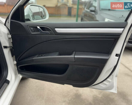 Белый Шкода Суперб, объемом двигателя 2 л и пробегом 304 тыс. км за 7999 $, фото 33 на Automoto.ua