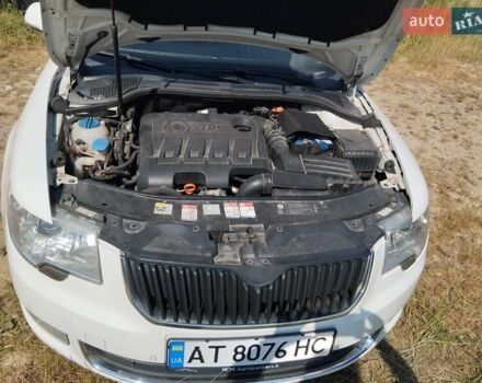Білий Шкода Суперб, об'ємом двигуна 2 л та пробігом 259 тис. км за 10200 $, фото 13 на Automoto.ua