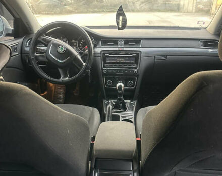 Белый Шкода Суперб, объемом двигателя 1.4 л и пробегом 178 тыс. км за 8000 $, фото 13 на Automoto.ua