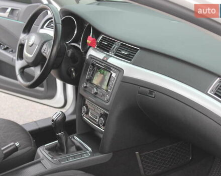 Белый Шкода Суперб, объемом двигателя 1.8 л и пробегом 222 тыс. км за 8399 $, фото 25 на Automoto.ua