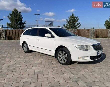 Белый Шкода Суперб, объемом двигателя 2 л и пробегом 390 тыс. км за 7799 $, фото 1 на Automoto.ua