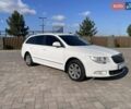 Белый Шкода Суперб, объемом двигателя 2 л и пробегом 390 тыс. км за 7799 $, фото 1 на Automoto.ua