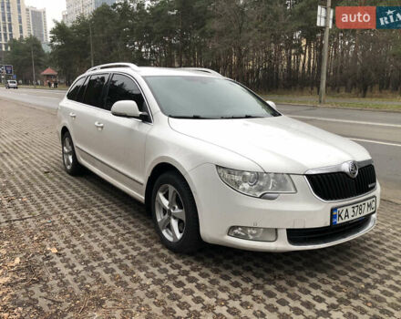 Белый Шкода Суперб, объемом двигателя 1.6 л и пробегом 242 тыс. км за 9800 $, фото 7 на Automoto.ua