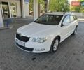 Белый Шкода Суперб, объемом двигателя 1.97 л и пробегом 219 тыс. км за 8900 $, фото 1 на Automoto.ua