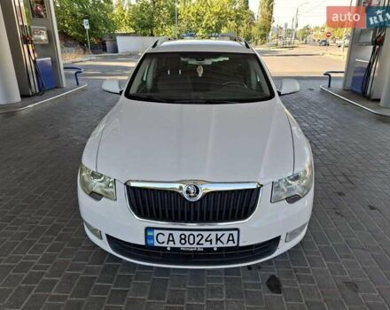 Белый Шкода Суперб, объемом двигателя 1.97 л и пробегом 219 тыс. км за 8900 $, фото 2 на Automoto.ua