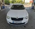 Белый Шкода Суперб, объемом двигателя 1.97 л и пробегом 219 тыс. км за 8900 $, фото 2 на Automoto.ua