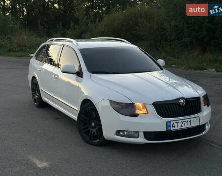 Белый Шкода Суперб, объемом двигателя 3.58 л и пробегом 315 тыс. км за 9900 $, фото 1 на Automoto.ua