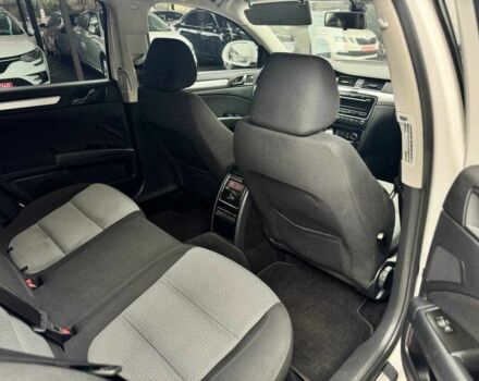 Белый Шкода Суперб, объемом двигателя 1.8 л и пробегом 111 тыс. км за 10000 $, фото 14 на Automoto.ua