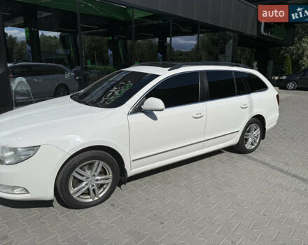 Білий Шкода Суперб, об'ємом двигуна 2 л та пробігом 418 тис. км за 12000 $, фото 2 на Automoto.ua