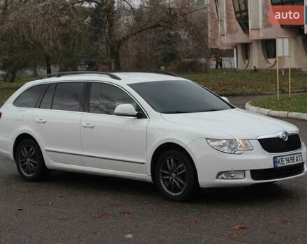 Белый Шкода Суперб, объемом двигателя 1.8 л и пробегом 222 тыс. км за 8399 $, фото 4 на Automoto.ua