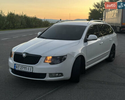 Белый Шкода Суперб, объемом двигателя 3.58 л и пробегом 315 тыс. км за 9900 $, фото 3 на Automoto.ua
