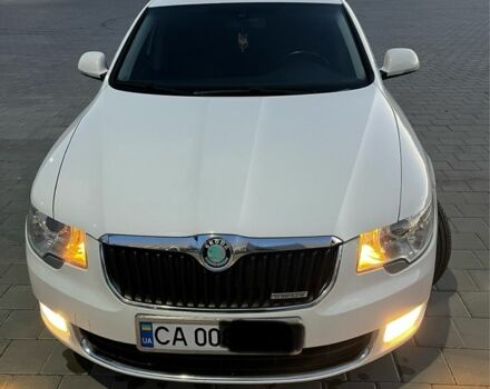 Белый Шкода Суперб, объемом двигателя 1.6 л и пробегом 304 тыс. км за 9300 $, фото 15 на Automoto.ua