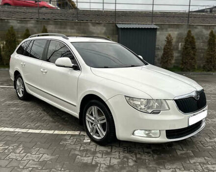 Белый Шкода Суперб, объемом двигателя 2 л и пробегом 291 тыс. км за 9400 $, фото 2 на Automoto.ua