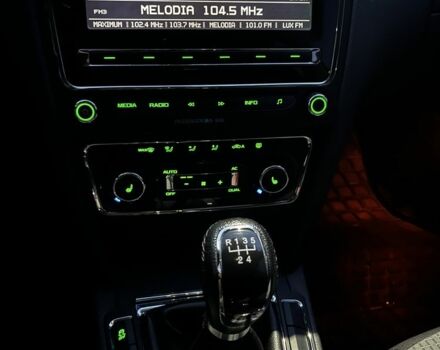 Белый Шкода Суперб, объемом двигателя 1.6 л и пробегом 304 тыс. км за 9300 $, фото 9 на Automoto.ua