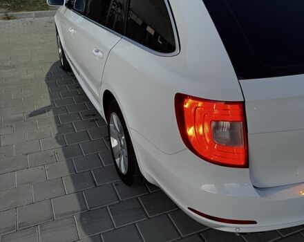 Белый Шкода Суперб, объемом двигателя 1.6 л и пробегом 304 тыс. км за 9300 $, фото 1 на Automoto.ua