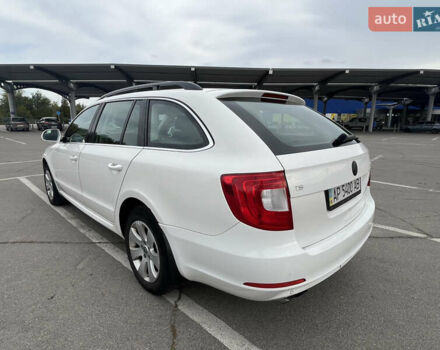 Белый Шкода Суперб, объемом двигателя 1.8 л и пробегом 241 тыс. км за 7300 $, фото 4 на Automoto.ua