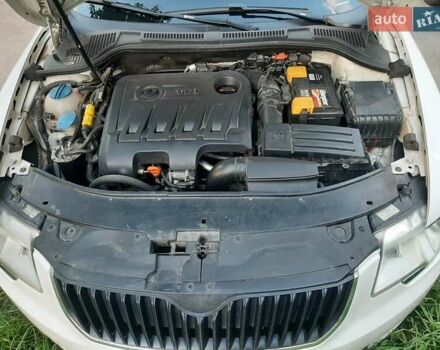 Білий Шкода Суперб, об'ємом двигуна 1.97 л та пробігом 251 тис. км за 12100 $, фото 15 на Automoto.ua