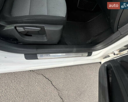 Белый Шкода Суперб, объемом двигателя 1.8 л и пробегом 241 тыс. км за 7300 $, фото 25 на Automoto.ua