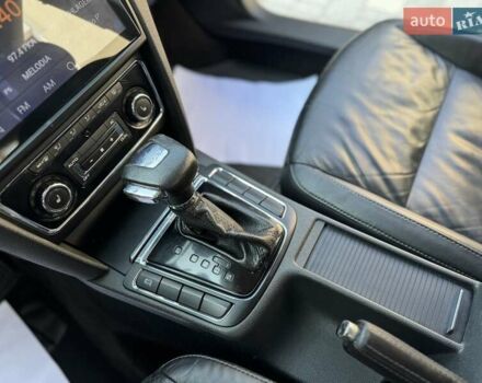 Білий Шкода Суперб, об'ємом двигуна 2 л та пробігом 305 тис. км за 9350 $, фото 56 на Automoto.ua