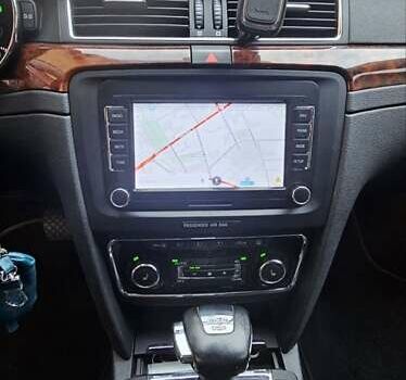 Белый Шкода Суперб, объемом двигателя 1.97 л и пробегом 165 тыс. км за 14500 $, фото 10 на Automoto.ua