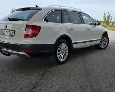 Белый Шкода Суперб, объемом двигателя 2 л и пробегом 217 тыс. км за 12000 $, фото 5 на Automoto.ua