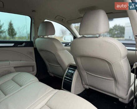 Білий Шкода Суперб, об'ємом двигуна 2 л та пробігом 317 тис. км за 12900 $, фото 48 на Automoto.ua