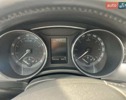 Белый Шкода Суперб, объемом двигателя 1.8 л и пробегом 241 тыс. км за 7300 $, фото 30 на Automoto.ua