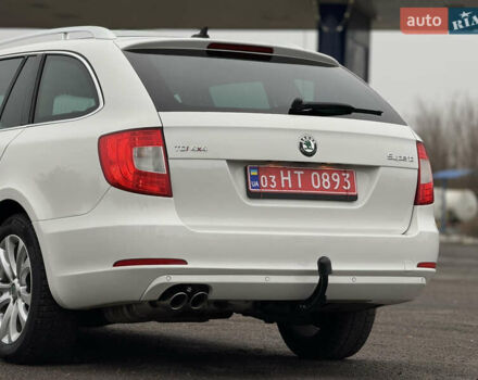 Білий Шкода Суперб, об'ємом двигуна 2 л та пробігом 317 тис. км за 12900 $, фото 25 на Automoto.ua