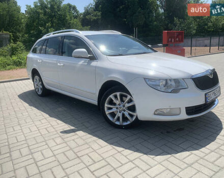 Белый Шкода Суперб, объемом двигателя 2 л и пробегом 285 тыс. км за 11000 $, фото 8 на Automoto.ua