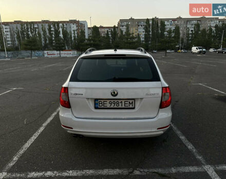 Белый Шкода Суперб, объемом двигателя 1.8 л и пробегом 134 тыс. км за 12000 $, фото 26 на Automoto.ua