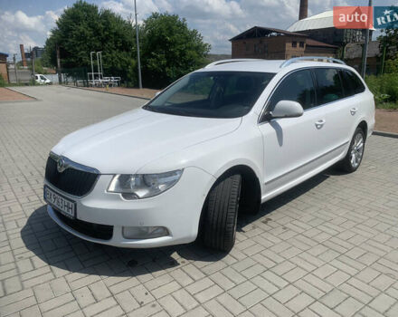 Белый Шкода Суперб, объемом двигателя 2 л и пробегом 285 тыс. км за 11000 $, фото 7 на Automoto.ua