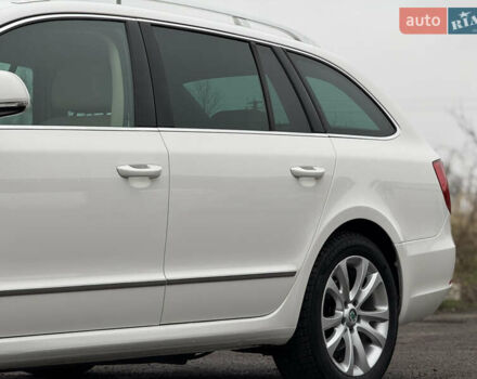 Білий Шкода Суперб, об'ємом двигуна 2 л та пробігом 317 тис. км за 12900 $, фото 11 на Automoto.ua