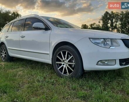 Білий Шкода Суперб, об'ємом двигуна 1.97 л та пробігом 251 тис. км за 12100 $, фото 2 на Automoto.ua