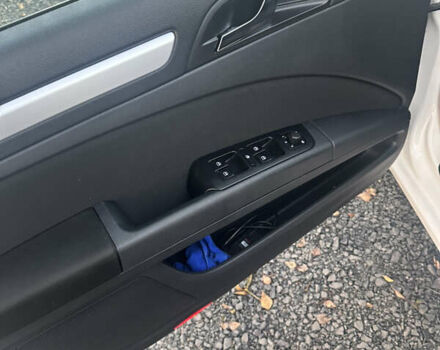 Белый Шкода Суперб, объемом двигателя 1.6 л и пробегом 260 тыс. км за 11600 $, фото 10 на Automoto.ua