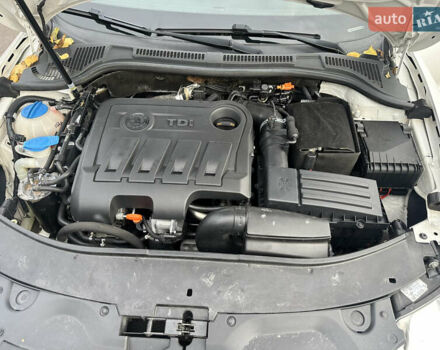 Шкода Суперб 2012 у Рівному на Automoto.ua Білий Шкода Суперб, об'ємом двигуна 2 л та пробігом 198 тис. км за 12500 $, фото 16 на Automoto.ua