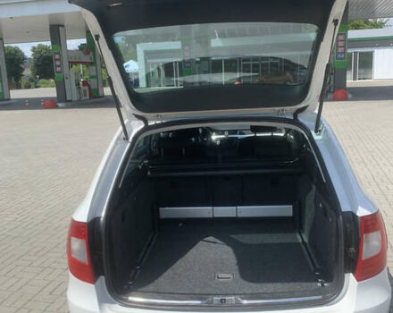 Белый Шкода Суперб, объемом двигателя 2 л и пробегом 285 тыс. км за 11000 $, фото 11 на Automoto.ua