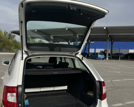 Белый Шкода Суперб, объемом двигателя 1.8 л и пробегом 241 тыс. км за 7300 $, фото 26 на Automoto.ua