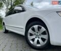 Белый Шкода Суперб, объемом двигателя 2 л и пробегом 300 тыс. км за 9399 $, фото 3 на Automoto.ua