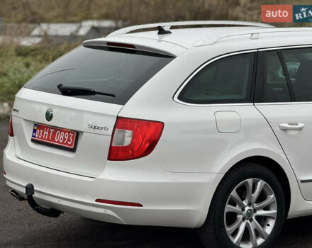 Білий Шкода Суперб, об'ємом двигуна 2 л та пробігом 317 тис. км за 12900 $, фото 17 на Automoto.ua