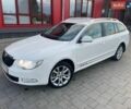Білий Шкода Суперб, об'ємом двигуна 2 л та пробігом 260 тис. км за 8900 $, фото 1 на Automoto.ua