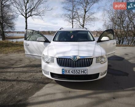 Белый Шкода Суперб, объемом двигателя 2 л и пробегом 300 тыс. км за 9600 $, фото 2 на Automoto.ua