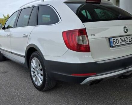 Белый Шкода Суперб, объемом двигателя 2 л и пробегом 217 тыс. км за 12000 $, фото 3 на Automoto.ua