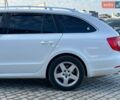 Білий Шкода Суперб, об'ємом двигуна 2 л та пробігом 310 тис. км за 8890 $, фото 1 на Automoto.ua