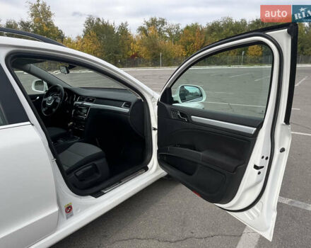 Белый Шкода Суперб, объемом двигателя 1.8 л и пробегом 241 тыс. км за 7300 $, фото 13 на Automoto.ua