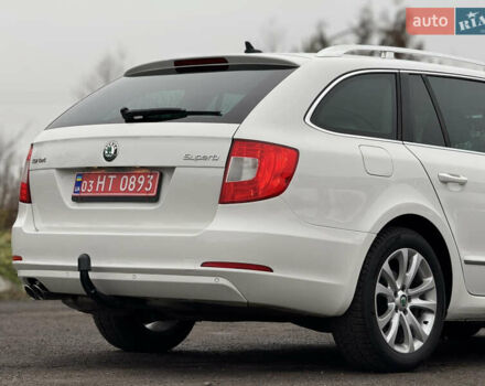 Білий Шкода Суперб, об'ємом двигуна 2 л та пробігом 317 тис. км за 12900 $, фото 13 на Automoto.ua