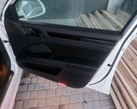 Белый Шкода Суперб, объемом двигателя 2 л и пробегом 280 тыс. км за 10700 $, фото 7 на Automoto.ua