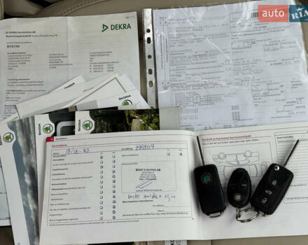 Білий Шкода Суперб, об'ємом двигуна 2 л та пробігом 317 тис. км за 12900 $, фото 57 на Automoto.ua